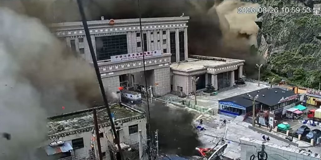 CCTV footage showing floodwater destroying the Gyirong Port
